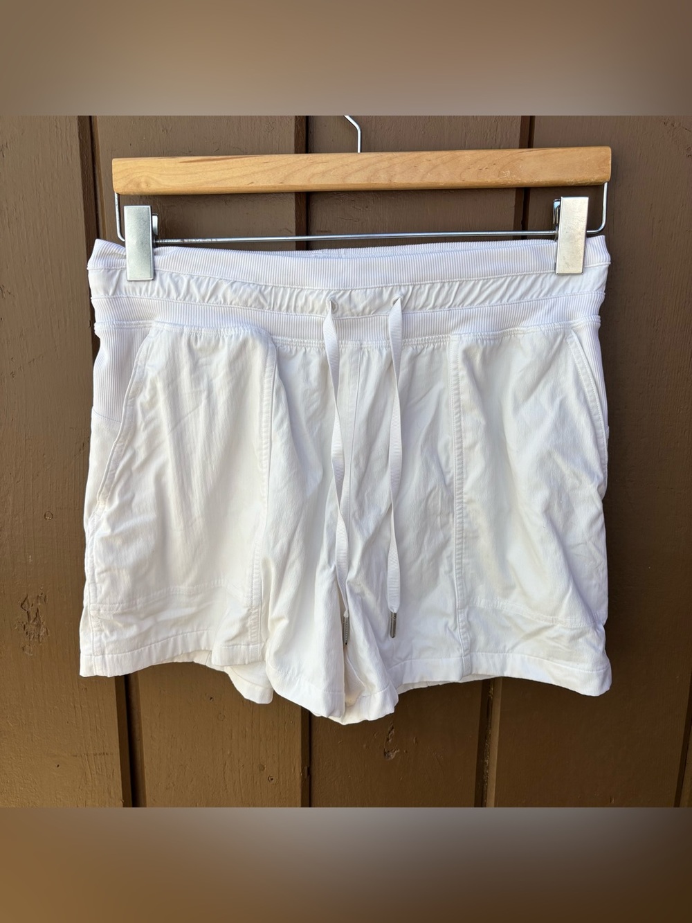Lululemon Dance Studio High-Rise Short 3" White Women’s Size 6